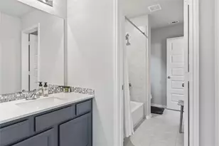 271 Bronze View Dr, Montgomery, TX 77316 - Photo 32