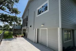 182 Cr 257, Matagorda, TX 77457 - Photo 16