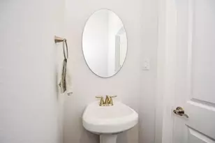 703 Link Rd, Houston, TX 77009 - Photo 30