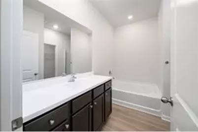 15438 Maple Terrace Drive, Conroe, TX 77303 - Photo 10