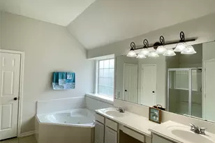 17606 Mossy Brook Ct, Cypress, TX 77433 - Photo 16