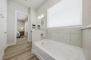 9007 Lonestar River Ln, Houston, TX 77080 - Photo 26