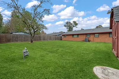 2803 Newcastle Drive, Baytown, TX 77521 - Photo 18