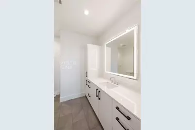 808 Crawford St #4114, Houston, TX 77010 - Photo 14