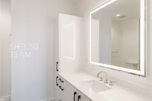 808 Crawford St, Houston, TX 77010 - Photo 14