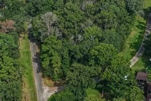 1 Cherry Laurel Ln, New Caney, TX 77357 - Photo 14