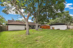5602 W Bellfort St, Houston, TX 77035 - Photo 16