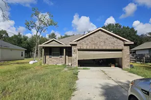 24542 Kildare St, Hempstead, TX 77445 - Photo 1