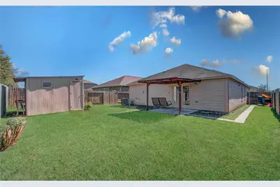 1315 Diamond Drape Drive, Rosharon, TX 77583 - Photo 2