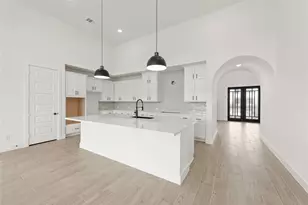 2808 Bolton Lndg Dr, Texas City, TX 77568 - Photo 6