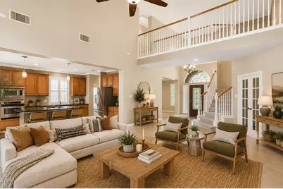 10 Dove Trace Circle, The Woodlands, TX 77382 - Photo 2