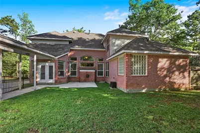 10 Dove Trace Circle, The Woodlands, TX 77382 - Photo 16