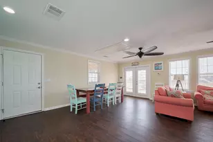 610 Surf Dr, Surfside Beach, TX 77541 - Photo 10