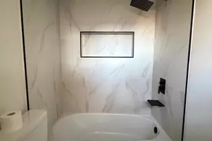 2618 Pine Village Dr, Houston, TX 77080 - Photo 16