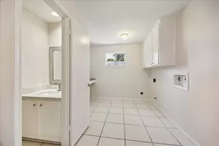 7618 Bankside Dr, Houston, TX 77071 - Photo 16