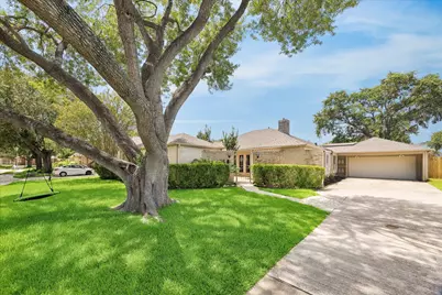 7618 Bankside Drive, Houston, TX 77071 - Photo 1