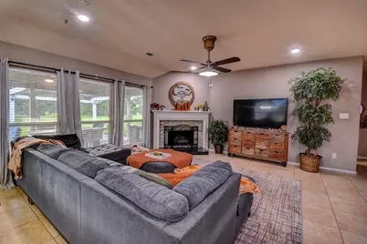 838 Lone Star Trail, Angleton, TX 77515 - Photo 10