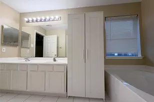 16438 Redbud Berry Ln, Cypress, TX 77433 - Photo 18