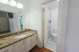 9726 New Kent Dr, Sugar Land, TX 77498 - Photo 18