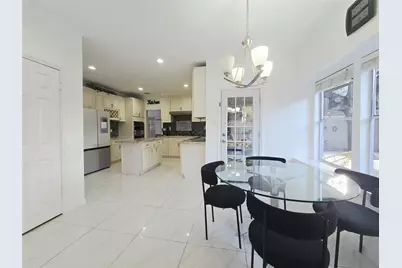 9726 New Kent Drive, Sugar Land, TX 77498 - Photo 6