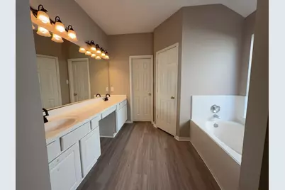 2530 Chatford Hollow Lane, Houston, TX 77014 - Photo 14