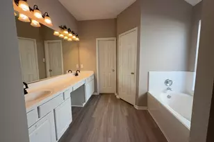 2530 Chatford Hollow Ln, Houston, TX 77014 - Photo 14