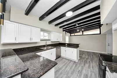 2626 Knotty Oaks Trail, Houston, TX 77045 - Photo 20