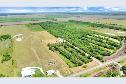 4731 Belton Lane Extension, Anahuac, TX 77514 - Photo 10