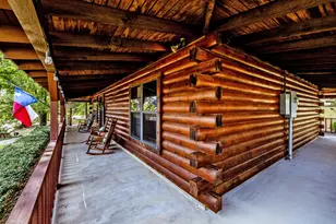 71 Hunters Creek Dr, Huntsville, TX 77340 - Photo 10