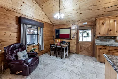 71 Hunters Creek Drive, Huntsville, TX 77340 - Photo 22