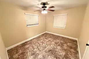 6214 1st St, Danbury, TX 77534 - Photo 18