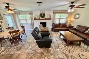 6214 1st St, Danbury, TX 77534 - Photo 6