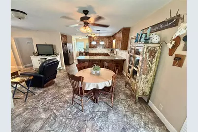 6214 1st Street, Danbury, TX 77534 - Photo 8