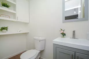 9719 Springmont Dr, Houston, TX 77080 - Photo 6