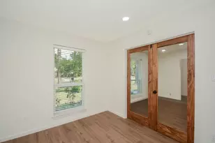 9719 Springmont Dr, Houston, TX 77080 - Photo 16