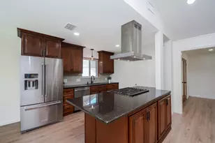 9719 Springmont Dr, Houston, TX 77080 - Photo 4