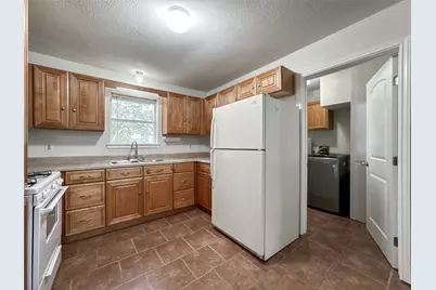 4717 Heron Street, Hitchcock, TX 77563 - Photo 12