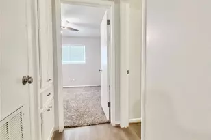 321 E Cedar St, Angleton, TX 77515 - Photo 14