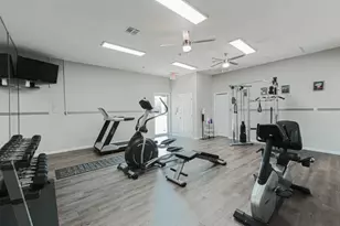 11111 W Montgomery Rd, Houston, TX 77088 - Photo 12
