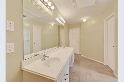 11931 McKinney Falls Lane, Sugar Land, TX 77498 - Photo 28