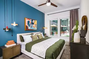 641 W Crosstimbers St, Houston, TX 77018 - Photo 6