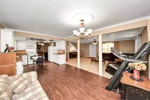 17106 Moss Oaks Dr, Conroe, TX 77385 - Photo 16