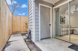 4200 Watson St, Houston, TX 77009 - Photo 14