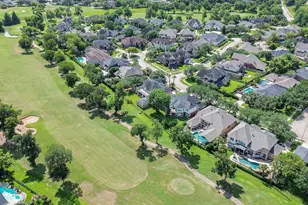 2015 Shadow Bend Dr, Sugar Land, TX 77479 - Photo 8