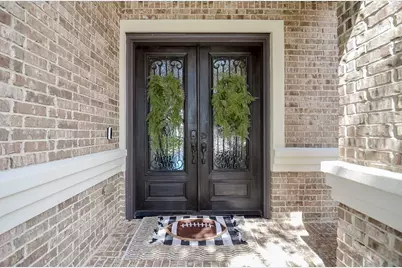 2015 Shadow Bend Drive, Sugar Land, TX 77479 - Photo 4