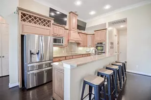 2015 Shadow Bend Dr, Sugar Land, TX 77479 - Photo 18