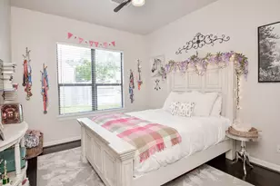 2015 Shadow Bend Dr, Sugar Land, TX 77479 - Photo 34