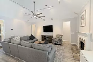 76 E Stony End Pl, The Woodlands, TX 77381 - Photo 6