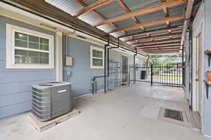 108 N 7th St, Highlands, TX 77562 - Photo 22