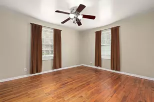 108 N 7th St, Highlands, TX 77562 - Photo 18